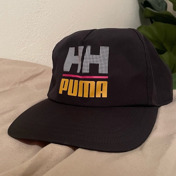 Puma Snapback Cap - Picture 1 of 3